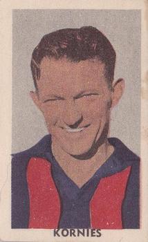 1949 Kornies Victorian Footballers #16 William Findlay Front